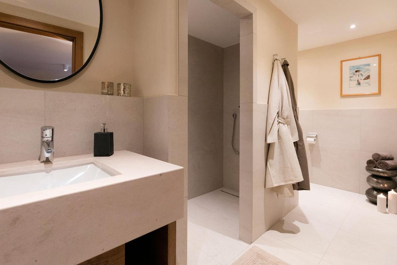 Haus Burgi - Angelika Walch Apartment Stuben am Arlberg Bagian luar foto