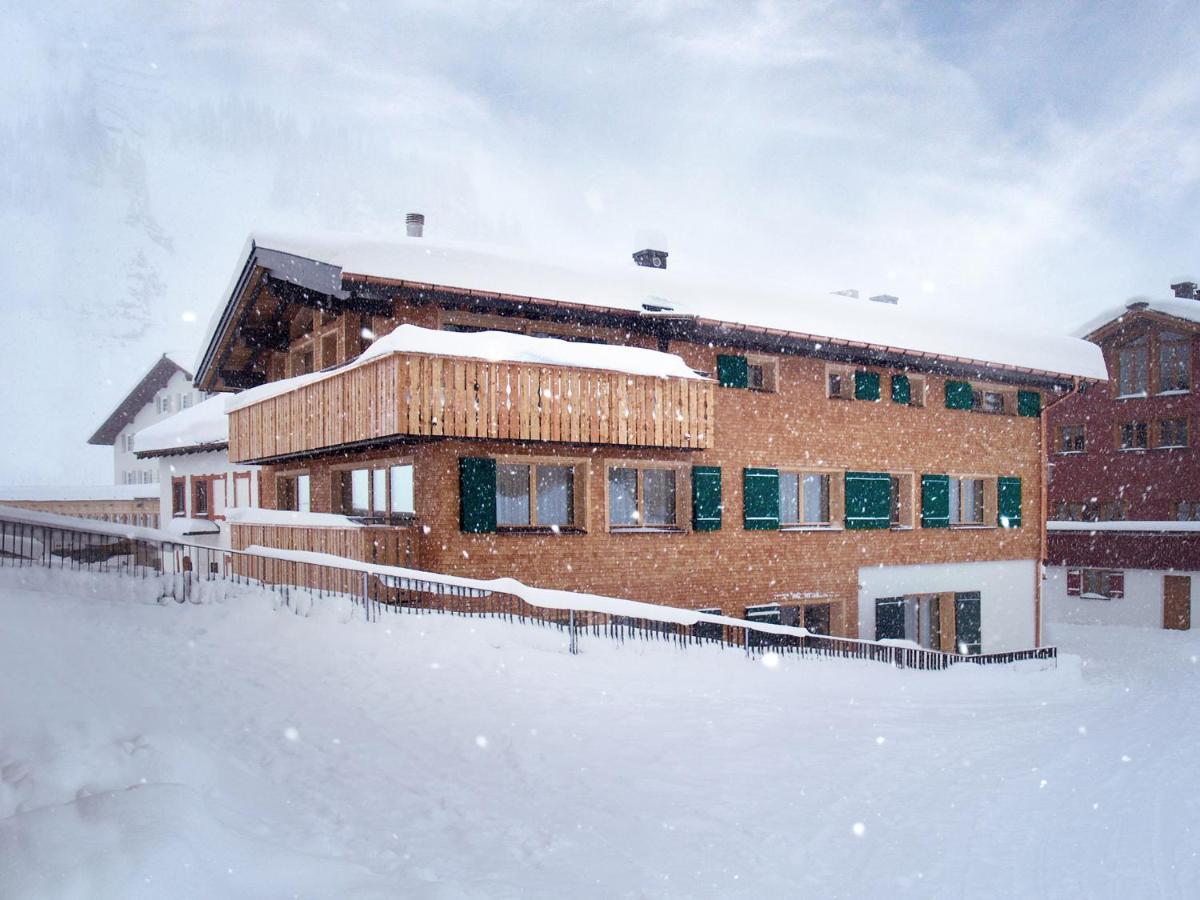 Haus Burgi - Angelika Walch Apartment Stuben am Arlberg Bagian luar foto